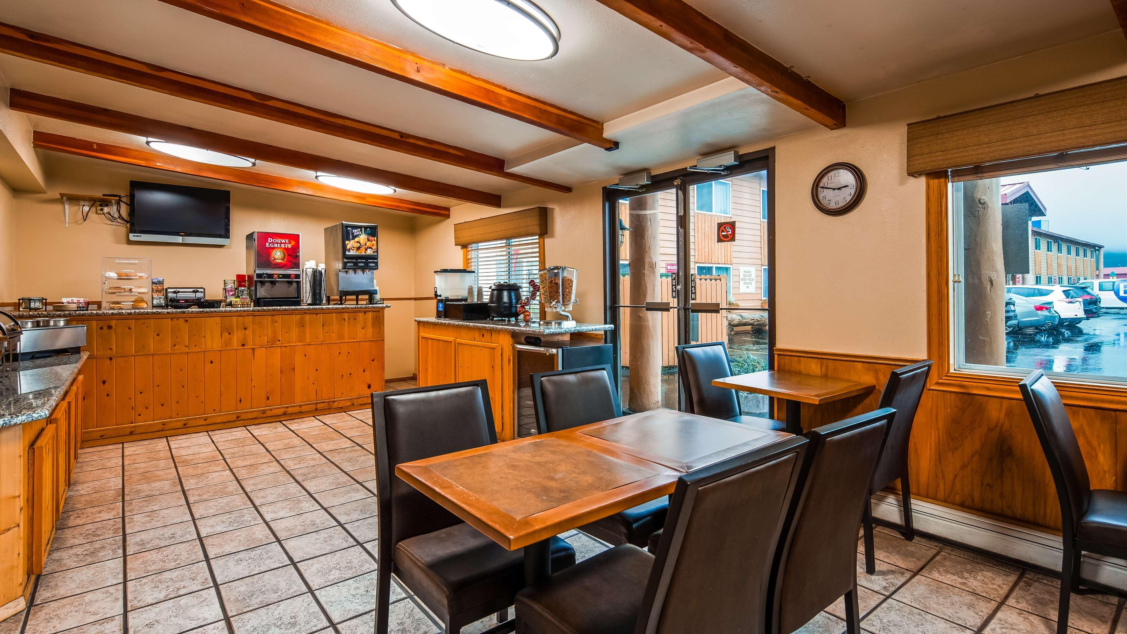 Best Western Valdez Harbor Inn Экстерьер фото